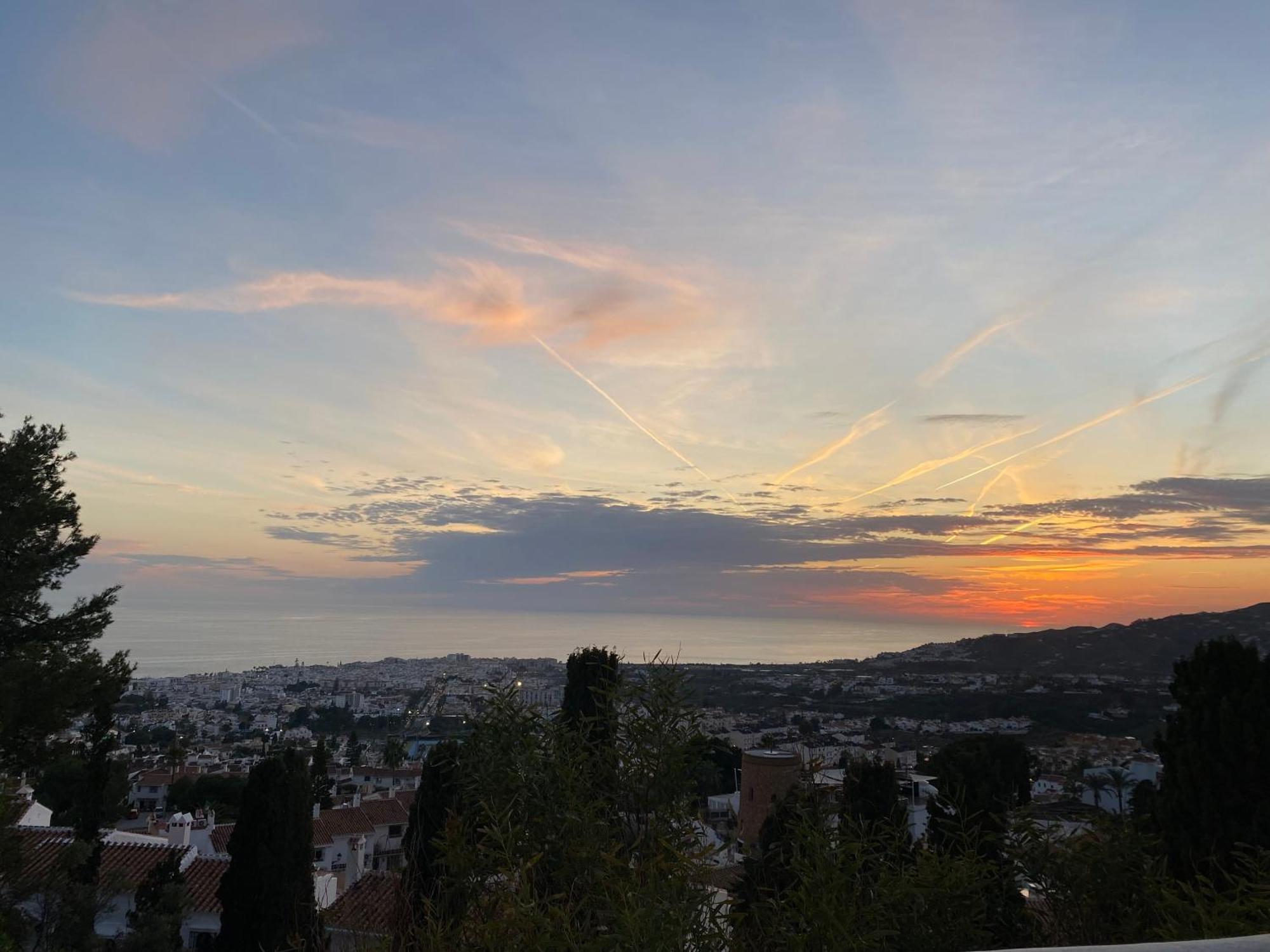 Precioso Apartamento Mandarinos Con Vistas Al Mar Nerja Exterior foto