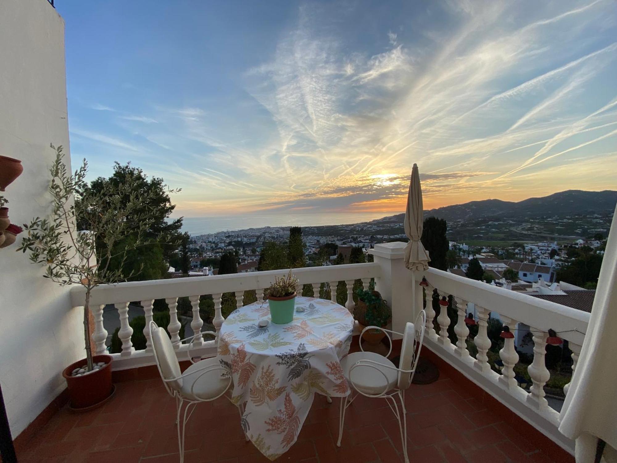Precioso Apartamento Mandarinos Con Vistas Al Mar Nerja Exterior foto